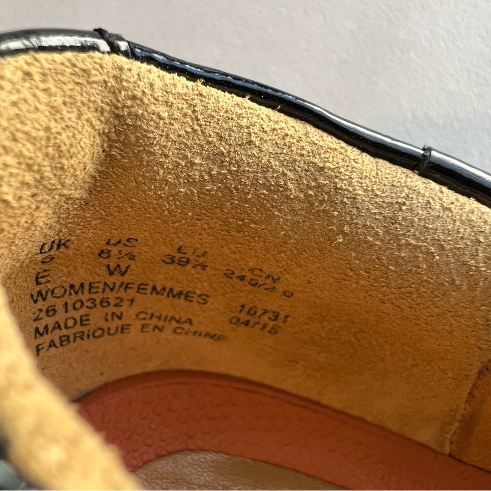 Clarks Artisan Unstructured Unloop Leather Slip O… - image 8